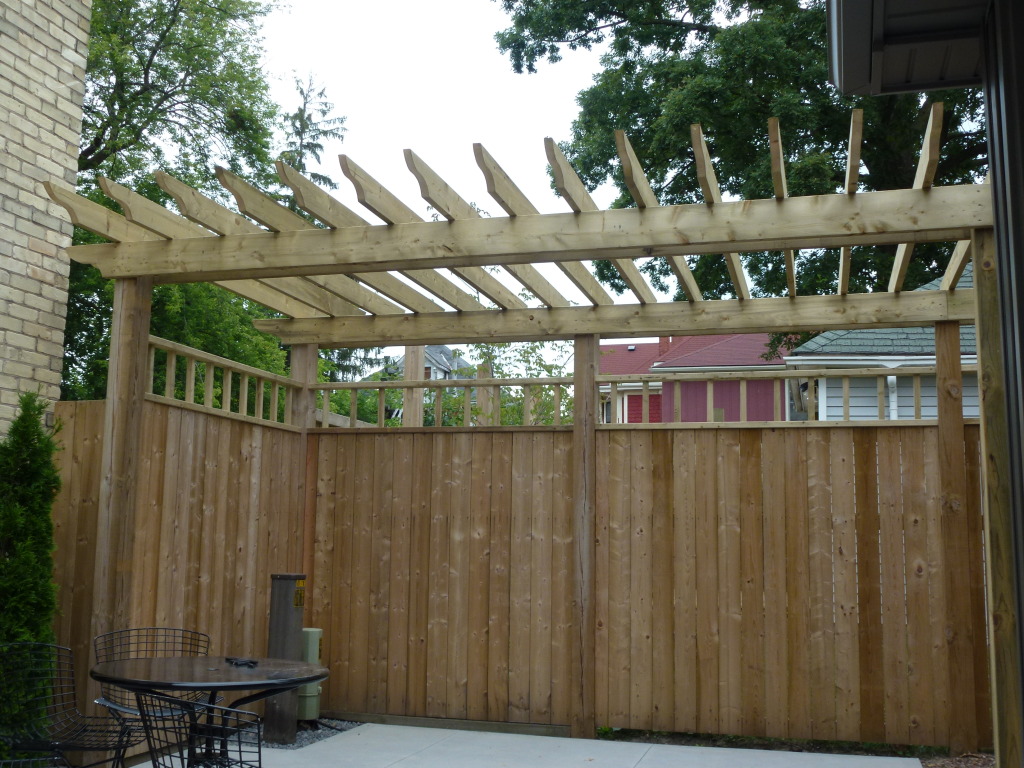 Wooden Trellis Cutting Edge Construction